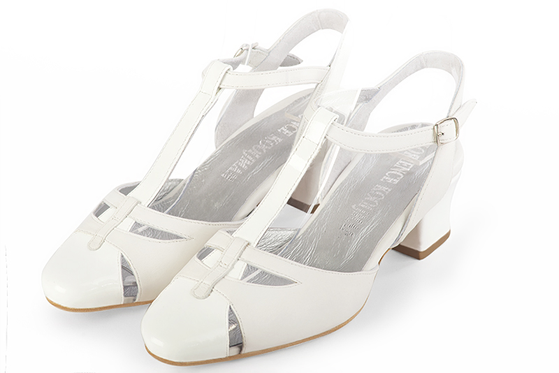 Off white women's open back T-strap shoes. Round toe. Low kitten heels. Front view - Florence KOOIJMAN